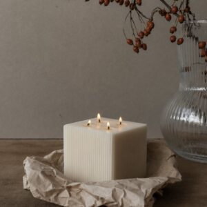 The House Candle | Signature